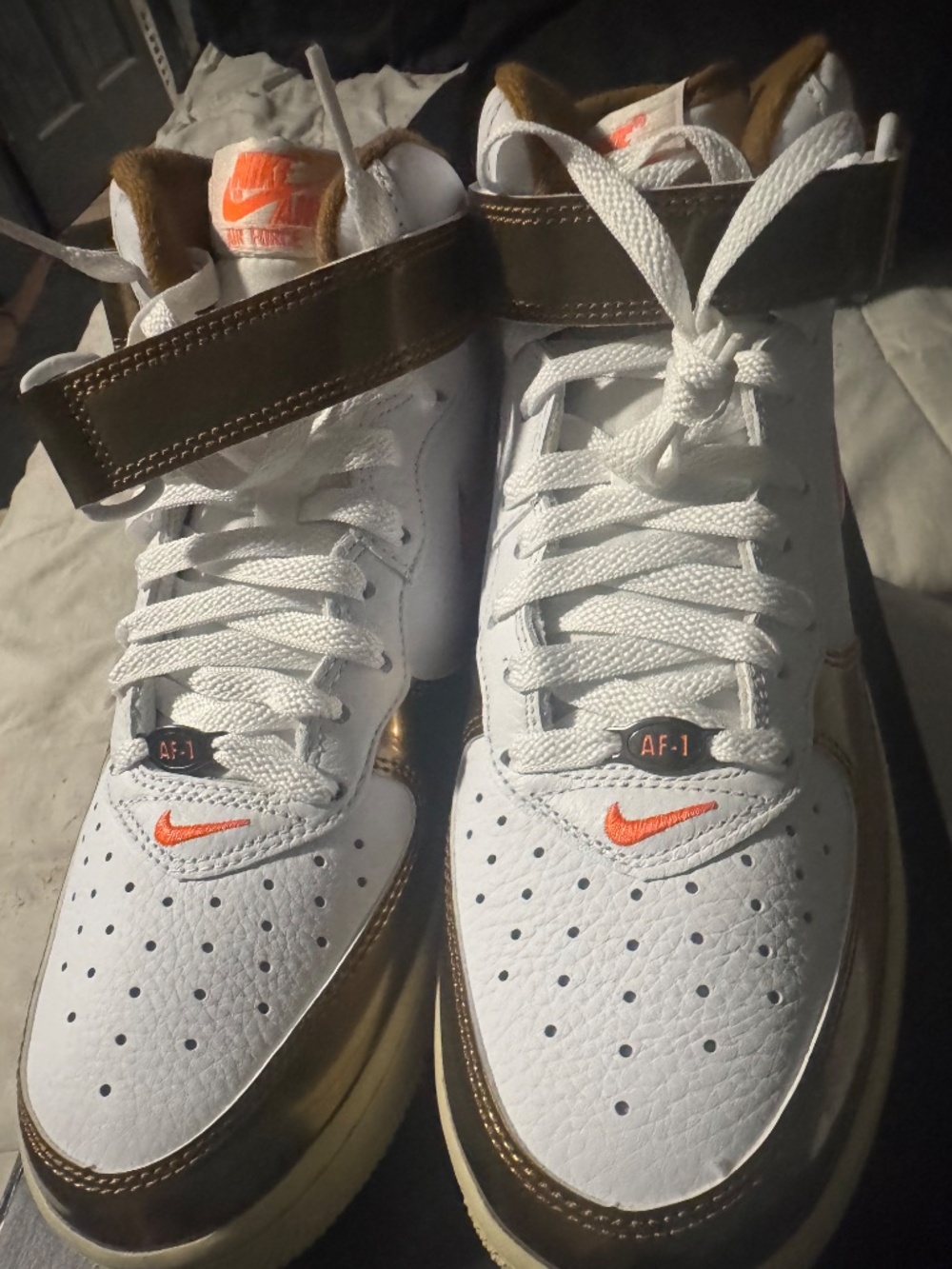 Air Force 1 - Picture 3 of 8